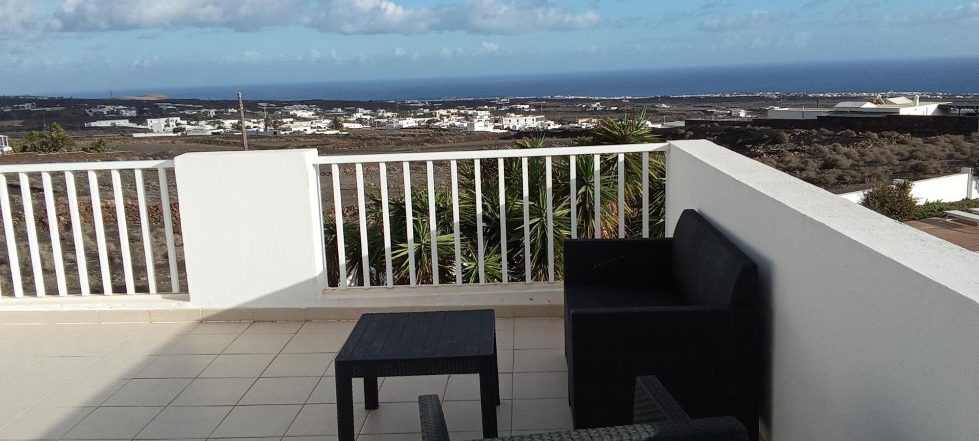 Limon Apartment